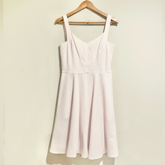 Ann Taylor Dresses & Skirts - Ann Taylor pink & white seersucker summer dress
